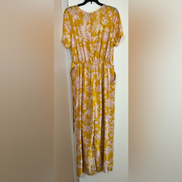 Jumpsuit Pant Romper, Medium with Pockets, Floral Print Spring - Picture 2 of 4